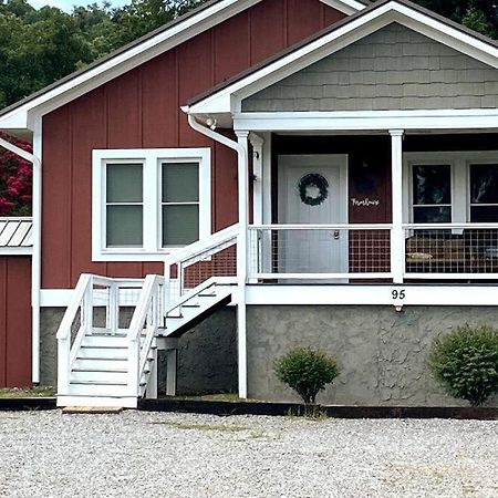The Farmhouse At Wolfehaven Asheville Dış mekan fotoğraf